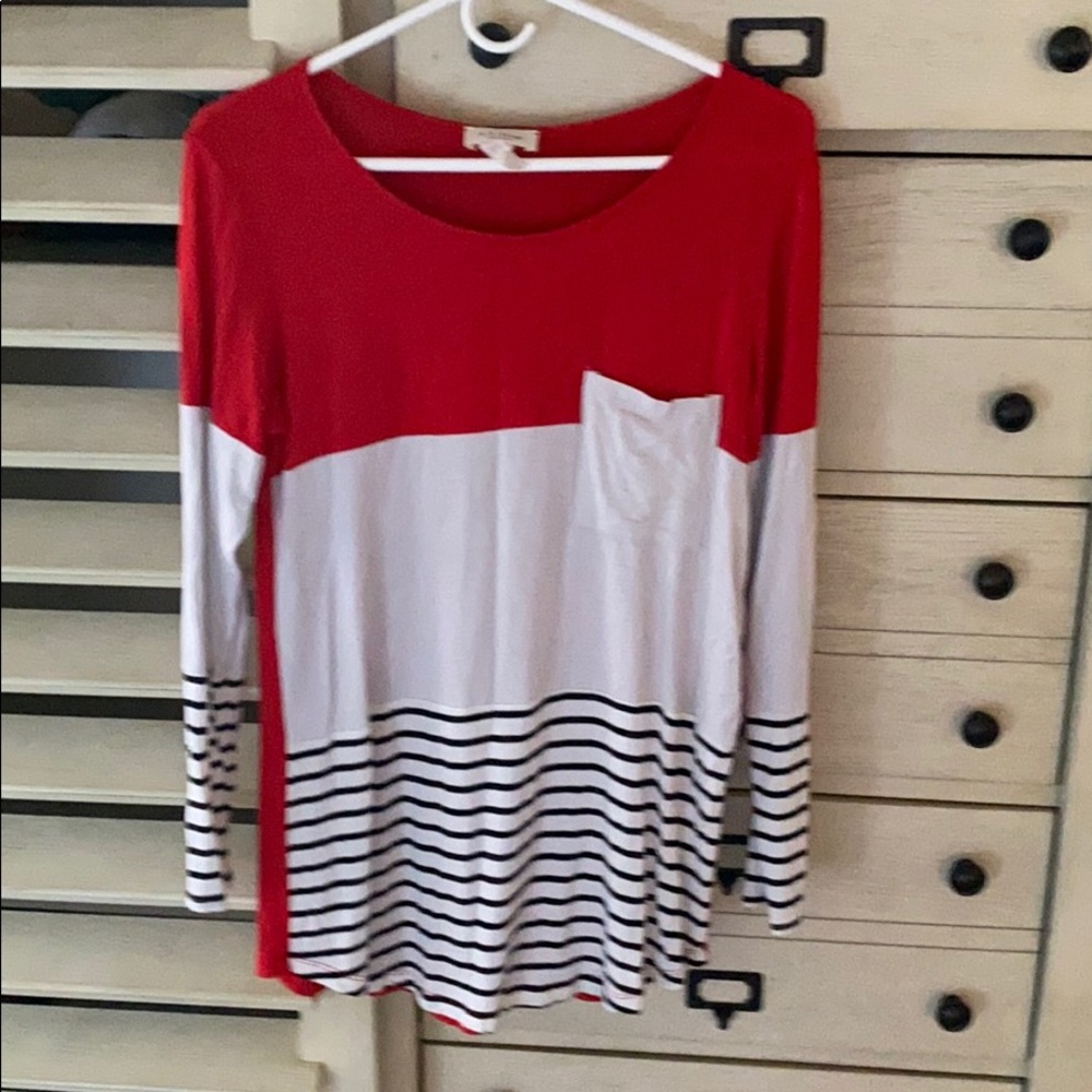 Long sleeved top